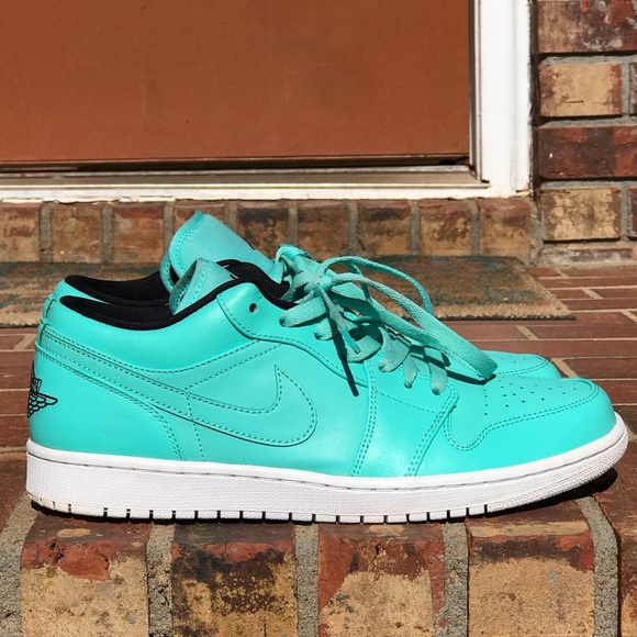 Jordan Other - Air Jordan Retro 1 Hyper Turquoise Low Size 10
